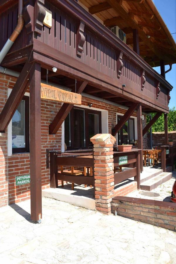 Pitypang Apartman Felsotarkany Apartment Exterior photo